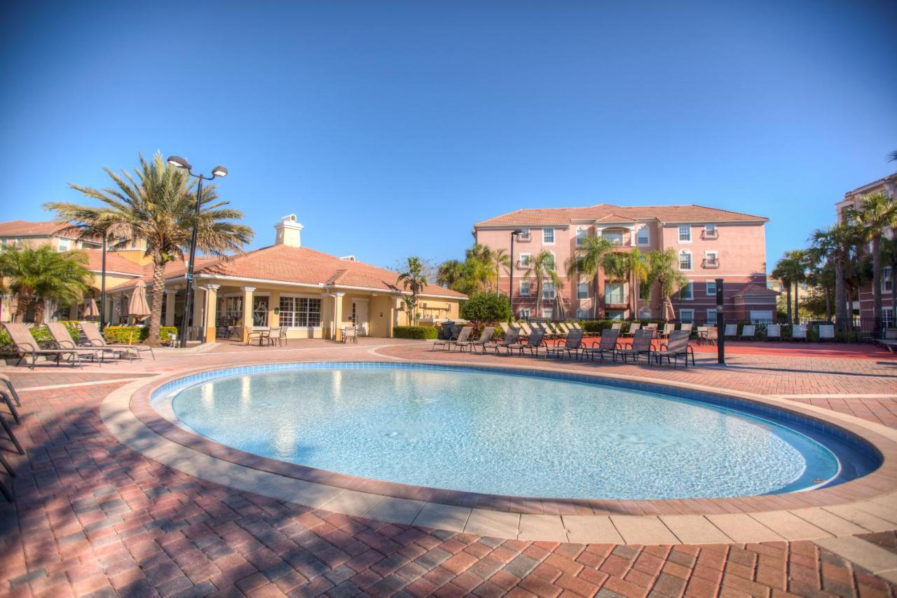 Majestic Holiday Orlando Exterior photo